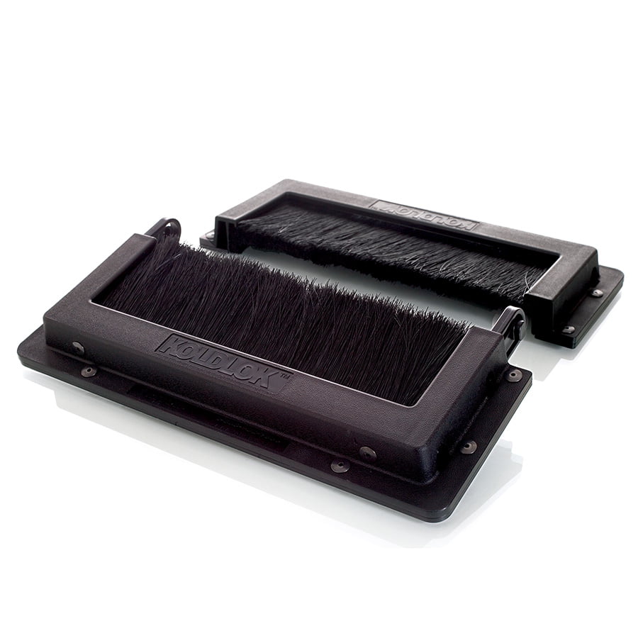 Occultation des trous passe-câbles par boîtiers de surface